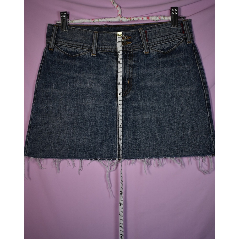 Vintage Guess Denim Mini Skirt Medium Wash Raw Hem 100% Cotton Y2K Low Rise 29 - Picture 7 of 9